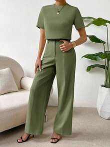 Camisa crop unicolor & Pantalones de pierna ancha - Verde militar - Ver 4