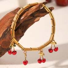 1 chiếc vòng tay nữ bằng thép không gỉ co giãn kiểu cổ điển - Mặt dây chuyền hình quả anh đào tráng men đỏ có thể điều chỉnh kích thước, đính hạt vuông vàng, dây đeo có thể mở rộng, thích hợp cho các bữa tiệc, kỷ niệm, lễ tốt nghiệp và đeo hàng ngày. - Vàng - Xem 7