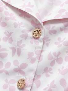 Vestido de mujer de estilo vintage lujoso con diseño de cuello en V profundo, botones dorados y estampado floral azul para vacaciones - Rosa - Ver 3