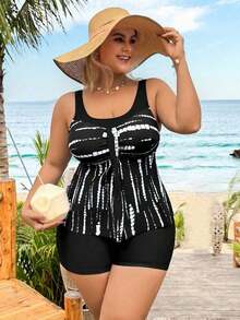 Swim Lushoire Conjunto de tankini con estampado total - Top y shorts negros para tallas grandes - Negro - Ver 3