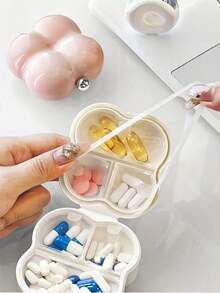 1pc 7-Compartment Floral Pattern Pill Box - Portable Medication Storage Container - Suitable For Elderly And Busy People - Great For Travel And Home Use - Ideal Gift For Family And Friends - View 4