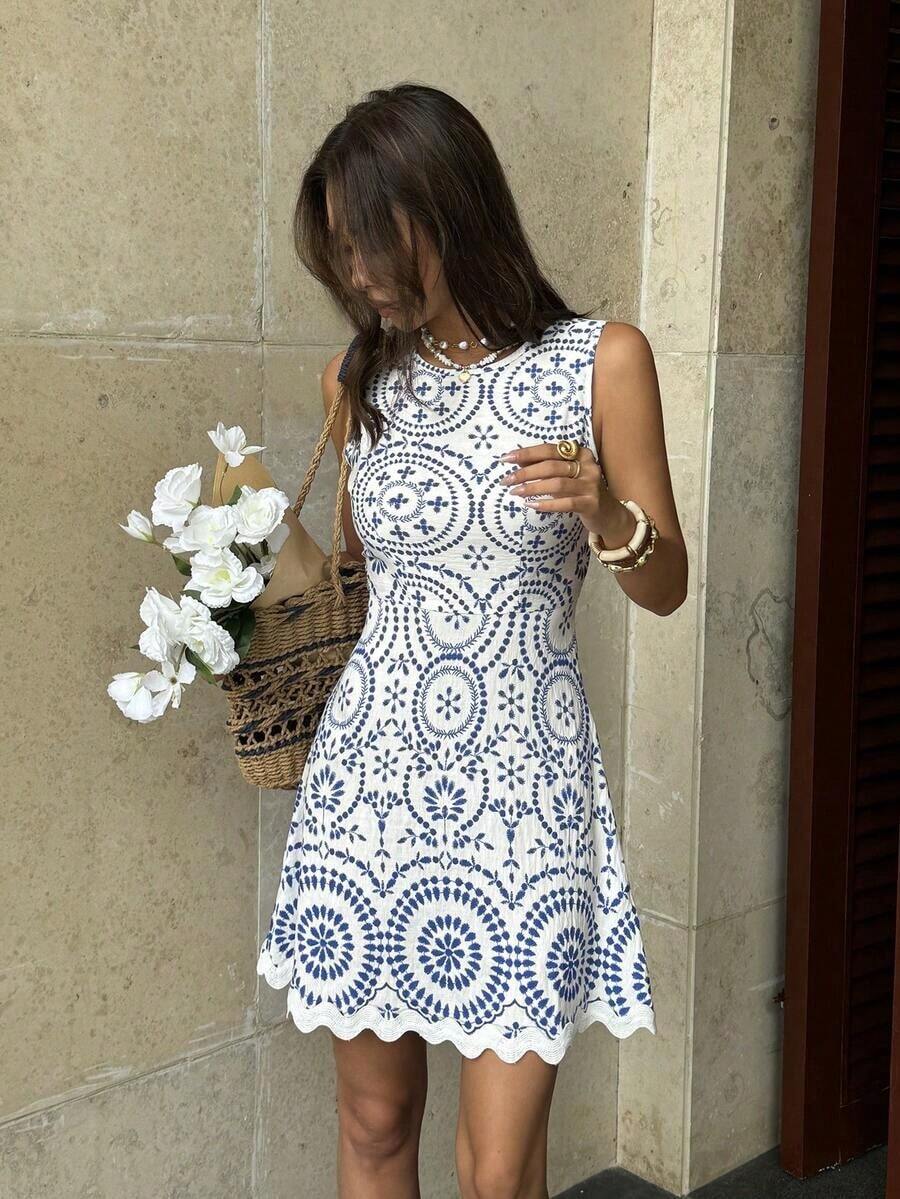 Vestido sin mangas de cuello redondo con estampado geométrico azul y blanco, diseño de cintura ceñida con volante en el bajo, vestido de verano casual de estilo vacacional para mujer, vestido bordado, vestido de patrón, vestido blanco y azul - Azul - Ver 1