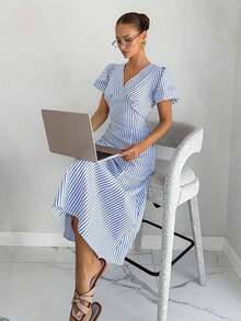 Vestido midi de mujer con mangas de pétalos a rayas - Celeste - Ver 7