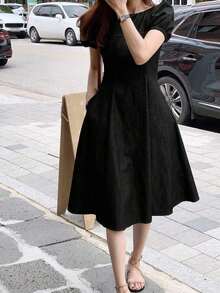 Vestido corto de mezclilla con escote redondo, recogido en la cintura y mangas abullonadas en forma de línea A para mujer de unicolor - Negro - Ver 3
