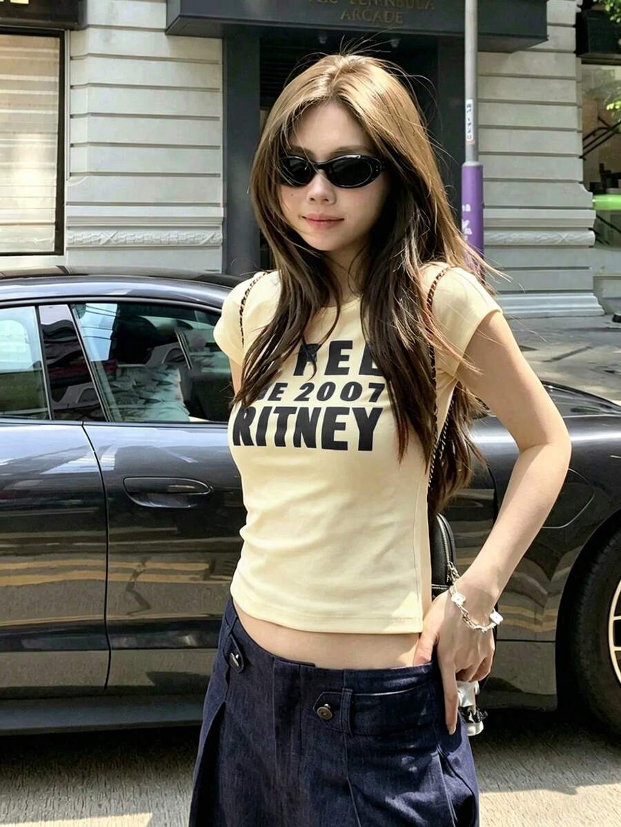 Letter Print Round Neck Fitted Short Sleeve T-Shirt For Women, Summer Casual, Streetwear