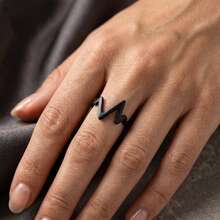 Anillo con forma de rayo curvo, anillos de pareja con estilo minimalista coreano tipo electrocardiograma - Negro - Ver 3