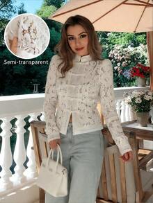 Blusa elegante de mujer de tela tejida, de ajuste regular, con cuello alto, mangas abullonadas largas y detalles de botones, de tela semitransparente blanca, para primavera - Blanco - Ver 10