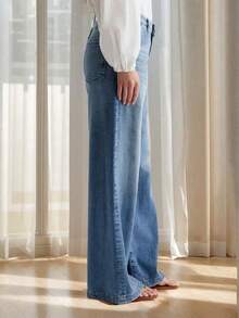 Plus Size Friendly High Waist Wide Leg Jeans, Curvy Women's Everyday & Office Outfit, Loose Fit Denim Pants, Stretchy & Comfortable Fabric, Wrinkle Resistant, All Season Wear, Spring Summer Fall Trousers, Curvy Brunch & Errands Wear, Plus Size Jeans, Plus Size Wide Leg Denim Pants, Plus Size High Waist Jeans, Curvy Loose Fit Jeans, Plus Size Casual Denim Pants, Plus Size Vintage Style Jeans, Plus Size Everyday Pants - 淺藍色[顯瘦通勤百搭款] - 查看 5