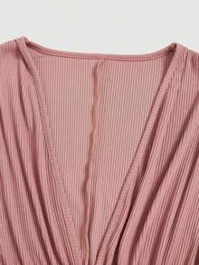 Nuevo vestido rojo sexy, elegante y de moda para principios de primavera/verano con elementos de diseño: escote en V profundo, plisado, doble capa, hebilla cuadrada de strass, ajustado al Body, volante en el bajo, manga corta, vestido mini para mu - Rosa - Ver 5