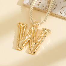 26 chữ cái tiếng Anh để lựa chọn! Nam và nữ có thể đeo mặt dây chuyền chữ cái, vòng cổ hình xoắn ốc, dây chuyền vàng khắc chữ cái đầu tên cá nhân và các phụ kiện khác mỗi ngày. - Vàng - Xem 32