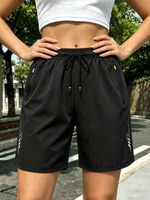 Quần short thể thao nữ kiểu dáng mới, đồ thể thao nữ, họa tiết tia chớp với các miếng phản quang, có túi khóa kéo và dây rút eo co giãn, thoải mái khi đi bộ, chất liệu nhẹ, phù hợp cho các hoạt động thể thao ngoài trời, leo núi, bãi biển, đi bộ đường dài, leo núi, tập thể dục, phòng tập gym và các hoạt động khác, món quà hoàn hảo cho bạn gái. - màu đen - Xem 9