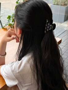 2pcs/1pc Women's 6cm/2.36in Medium Black & White Rhinestone Hair Clips, Elegant Plastic Hair Accessories, Versatile For Daily, Casual, Party, Commute, Beach, Ponytail, Bun, Washing Face, Makeup, Outfit Matching, Clean Girl Aesthetic - Black and White - View 2