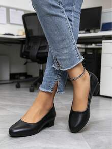 Plus Size Women's Black Pointed Toe Thick Heel Work Shoes, Soft Leather Comfortable Slip-On Pumps - Black - View 1