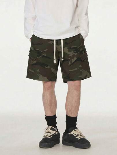 Men's Retro American Classic Camouflage Cargo Shorts, Summer Military Green Button Pockets Drawstring Waist Loose Straight Knee Length Pants, Streetwear