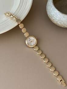 Este reloj de cuarzo con patrón de bambú cuadrado en oro/plata es adecuado para el uso diario, y también es un regalo perfecto para cumpleaños y Navidad. - Dorado - Ver 6