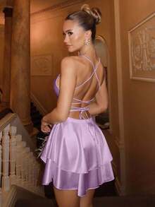 Vestido corto de mujer con tirantes finos y espalda descubierta con diseño cruzado - Morado - Ver 2