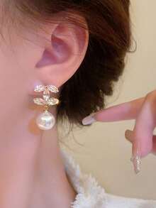 1 Đôi bông tai hình chữ C bắt chéo đính đá Zirconia và ngọc trai, kiểu dáng thời trang, thanh lịch dành cho nữ. - Nhiều màu - Xem 4