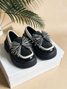 1 Pair Children Girls' Round Toe Platform Black Loafers, 2025 Spring/Autumn New Arrival, Fashion Shiny Rhinestone & Pearl Bow Decor, Soft Comfortable PU Leather, Suitable For Daily, School, Party Wear - Black - View 6
