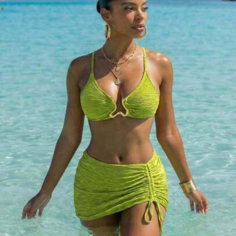Swim  3pcs/Set Summer Vacation Sexy Textured Fabric Gold Accessory Camisole, Bikini & Drawstring Bodycon Mini Skirt Set For Women - Verde - Ver 1