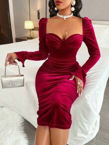 AIJ Vestido ajustado elegante de primavera para mujer Amarilo, con cuello de corazón, espalda descubierta y drapeado lateral en terciopelo sólido - Burdeos - Ver 6