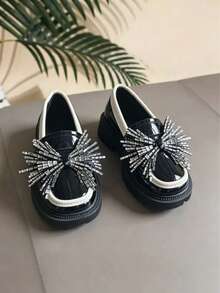1 Pair Children Girls' Round Toe Platform Black Loafers, 2025 Spring/Autumn New Arrival, Fashion Shiny Rhinestone & Pearl Bow Decor, Soft Comfortable PU Leather, Suitable For Daily, School, Party Wear - Black - View 7