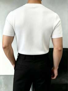 男士修身純色彈性針織圓領短袖套頭衫，抗皺透氣，適合辦公、通勤、約會、春秋日常穿著 - 白色 - 查看 2
