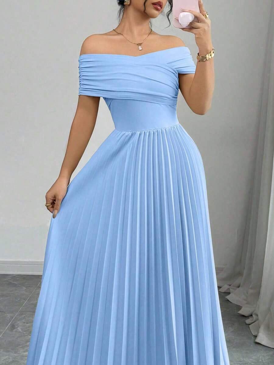Vestido elegante de mujer con hombro descubierto y cintura plisada - Celeste - Ver 1