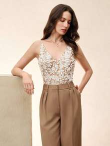 Camiseta de tirantes con borde bordado de color contrastante, ideal para el verano, elegante y casual - Café integral - Ver 4