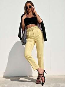 Pantalones entallados con cinturón - Amarillo claro - Ver 4