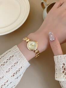 Este reloj de cuarzo con patrón de bambú cuadrado en oro/plata es adecuado para el uso diario, y también es un regalo perfecto para cumpleaños y Navidad. - Dorado - Ver 4