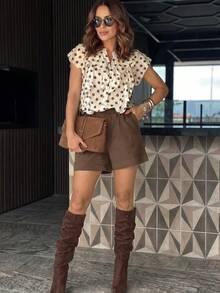Camisa elegante y casual de mujer con volantes y lunares, con lazo delantero y mangas cortas, adecuada para vacaciones y ocasiones de negocios en verano - Beis - Ver 2
