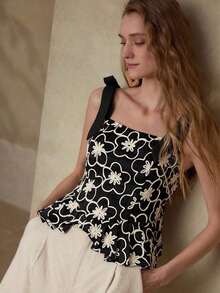 PREMIUM Top con peplum bordado con motivos florales - Negro - Ver 7