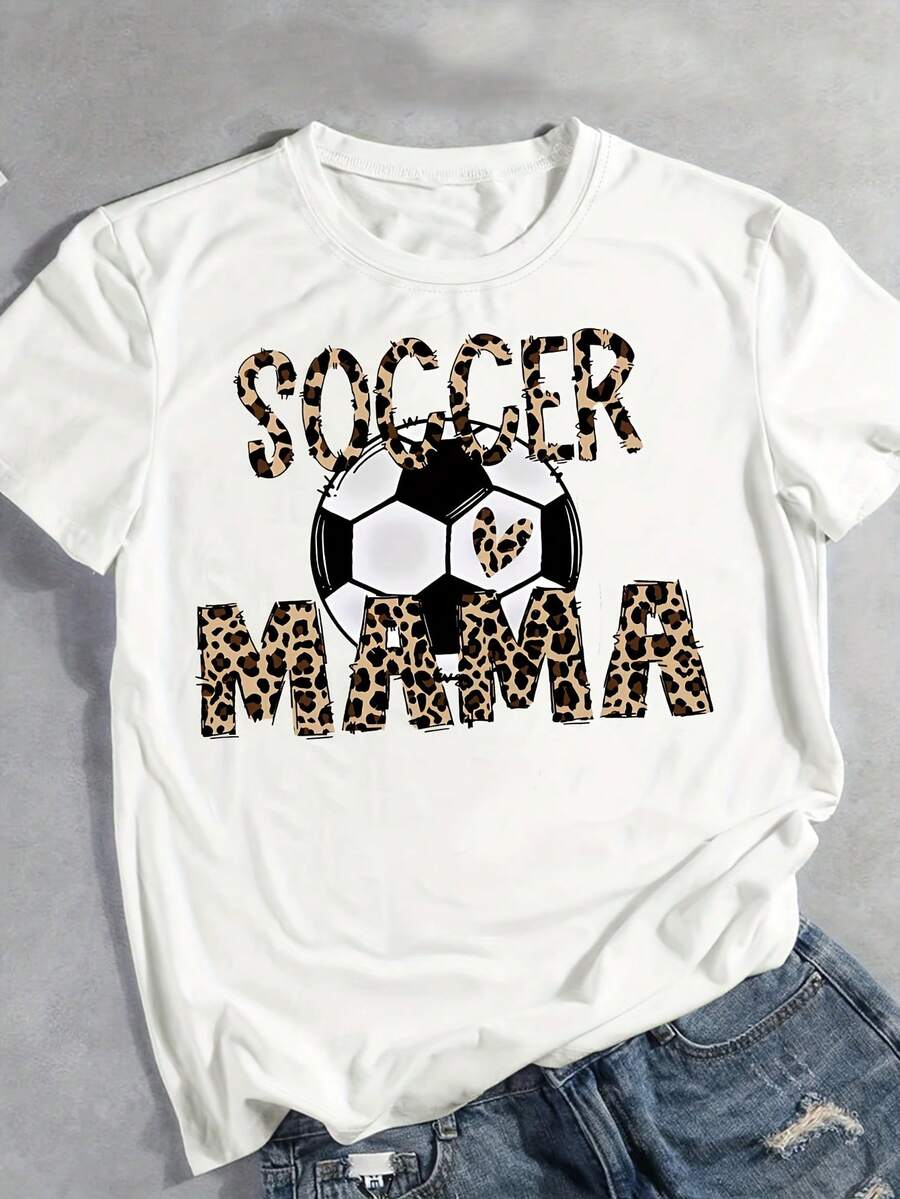 Blusa casual mujer, blusas casuales, blusas, tops básicos y tops de mujer, playeras de mujer y playeras de mujer algodon, blusas casuales para dama, presume tu estilo con esta playera "Soccer Mama" de leopardo, con balón y corazón, ideal para mamás futboleras con actitud. - Blanco - Ver 1
