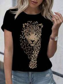 Blusa casual para mujer de moda con cuello redondo, manga corta y estampado de Leopardo grande de tela poliester que semitransparenta - Negro - Ver 4