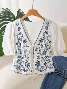 CosyJoli Plus Size Casual Blouse With Puff Sleeves, Embroidery And Front Knot - 藍白 - 查看 1