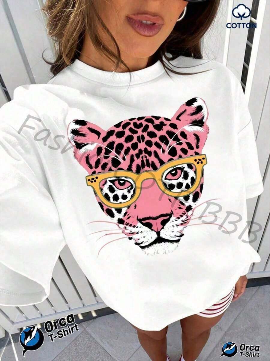 Estilo Y2K, estilo de moda, lo más nuevo de 2026, estilo lindo, estilo casual, blusas para mujer>ropa. Gafas con montura amarilla y estampado de leopardo rosa, con estampado de cabeza de guepardo, camiseta regular, 100% algodón, 180 gramos, marca Orca, adecuada para uso casual, salidas al aire libre, deportes, vacaciones, regalos y otras ocasiones. Conjuntos de Verano 100% Algodón para Mujer, Ropa de Vacaciones para Mujer 180g (S-XXXL) - Blanco - Ver 1
