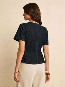 Blusa de mezclilla de uso diario versátil y casual con decoración metálica en escote en V para mujer - Azul lavado oscuro - Ver 2