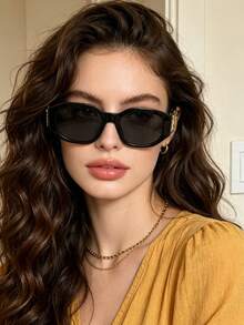 1 Cặp kính thời trang gọng nhỏ bất đối xứng, kiểu dáng đường phố đa giác độc đáo dành cho nữ - đen xám - Xem 1