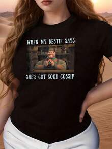 The Print Depicts A Fun Scene Representing A Moment Of Confidence And Humor Between Friends As They Share Secrets With Complicity And Joy, Conveying Friendship And Positive Energy. A Comfortable, Casual Women's T-Shirt For Everyday Wear. - 黑色 - 查看 6