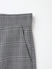 男士格子短袖西装外套短裤套装，休闲装，适合夏季日常通勤、休闲、商务活动等场合。 - 黑色 - 查看 11