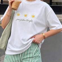 No es un conjunto, los pantalones son solo para referencia de combinación. Camiseta estampada de manga corta con cuello redondo para mujer. Perfecta para citas, desplazamientos diarios y salidas informales. Diseño clásico minimalista de cuello redondo, fácil de combinar y adecuado para todo tipo de cuerpo. - Blanco - Ver 1