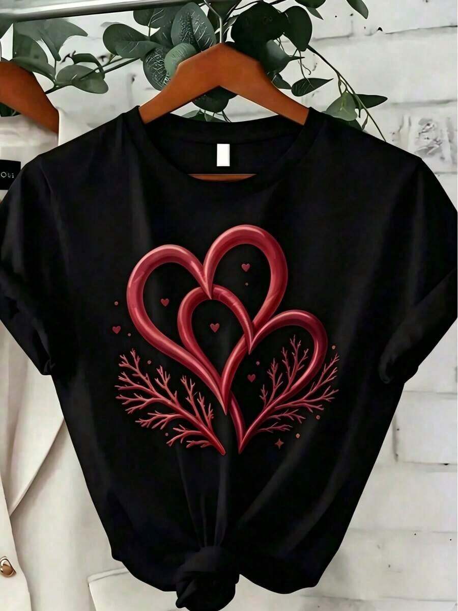 Camia de Gran Tamaño con Patrón Entrelazado en Forma de Corazón - Confeccionada con una Exquisita y Ligera Tela Blanca de Camia, Adornada con Coloridos Patrones de Corazones, la Opción Perfecta para Atuendos Casuales de Verano - Corazones Naranjas, Verdes y Amarillos Claros Combinados con Impresionantes Patrones de Enredaderas y Detalles Dorados - Disponible en Tallas Grandes para Máxima Comodidad - Transpirable y cómoda - Negro 2 - Ver 1
