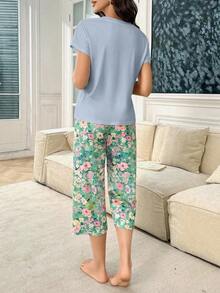 pijama de pantalón capri y blusa de manga corta con bolsillo y estampado floral de colores contrastantes, pijama de verano para mujer - Multicolor 2 - Ver 2