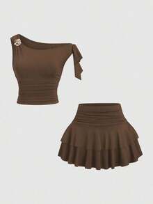 Conjunto de top de tirantes y minifalda plisada y con decoración de flores metálicas para mujer, ideal para el verano - Caqui - Ver 1