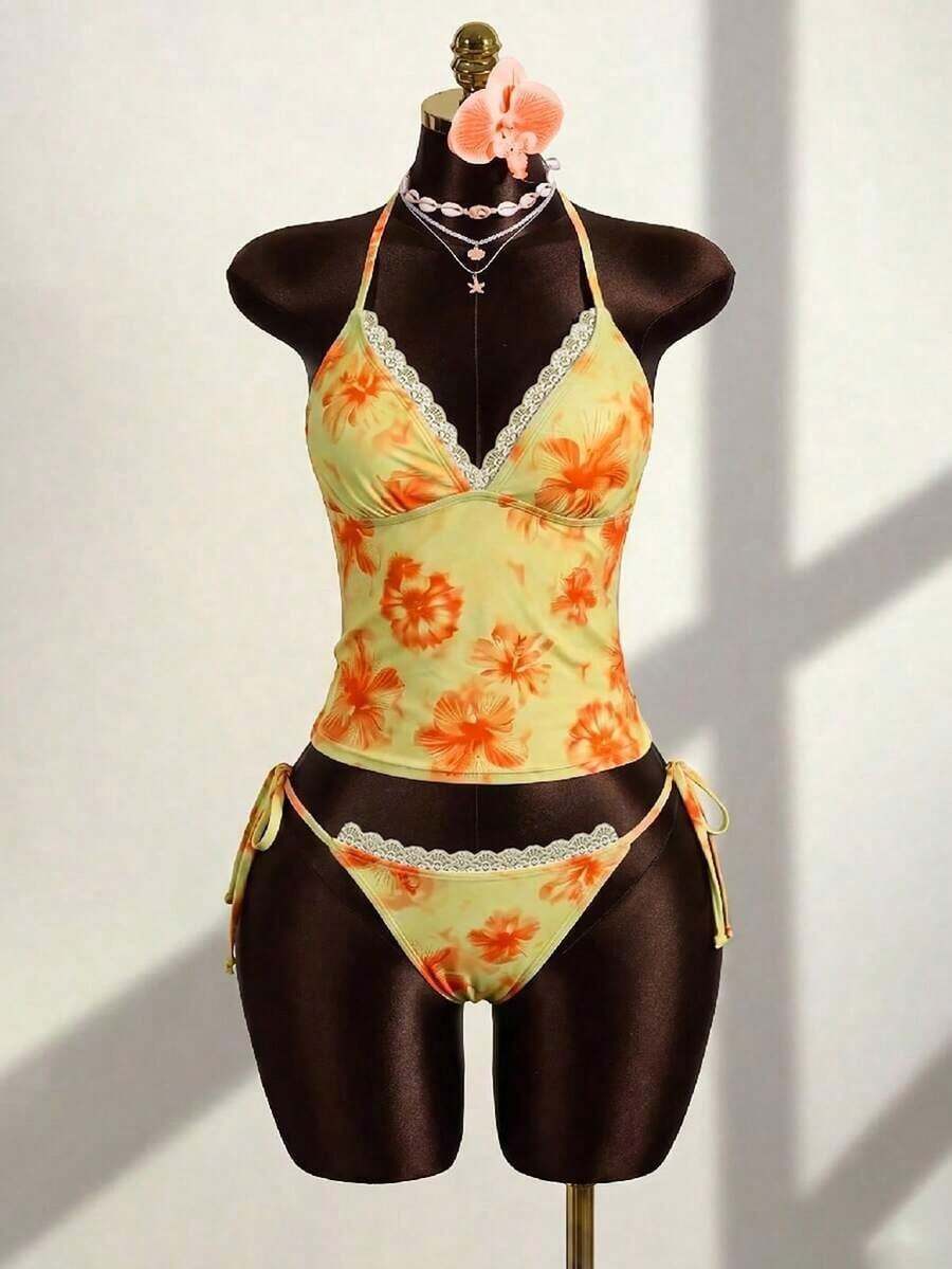 Conjunto de bikini de dos piezas con estampado floral tropical, parte superior tipo bandeau con tirantes atados y detalles de encaje para mujer, ideal para vacaciones de verano y playa - amarillo ganso - Ver 1