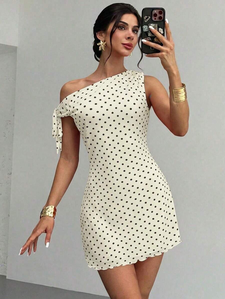 Vestido mini de vacaciones nuevo de verano para mujer, con estilo retro clásico, lunares asimétricos y hombros descubiertos, sexy y elegante.Vestido de lunares de malla, vestido con - Beis - Ver 1