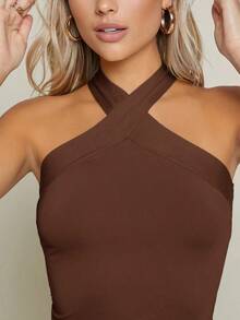 Top halter delgado unicolor con tiras cruzadas - Marrón Chocolate - Ver 4