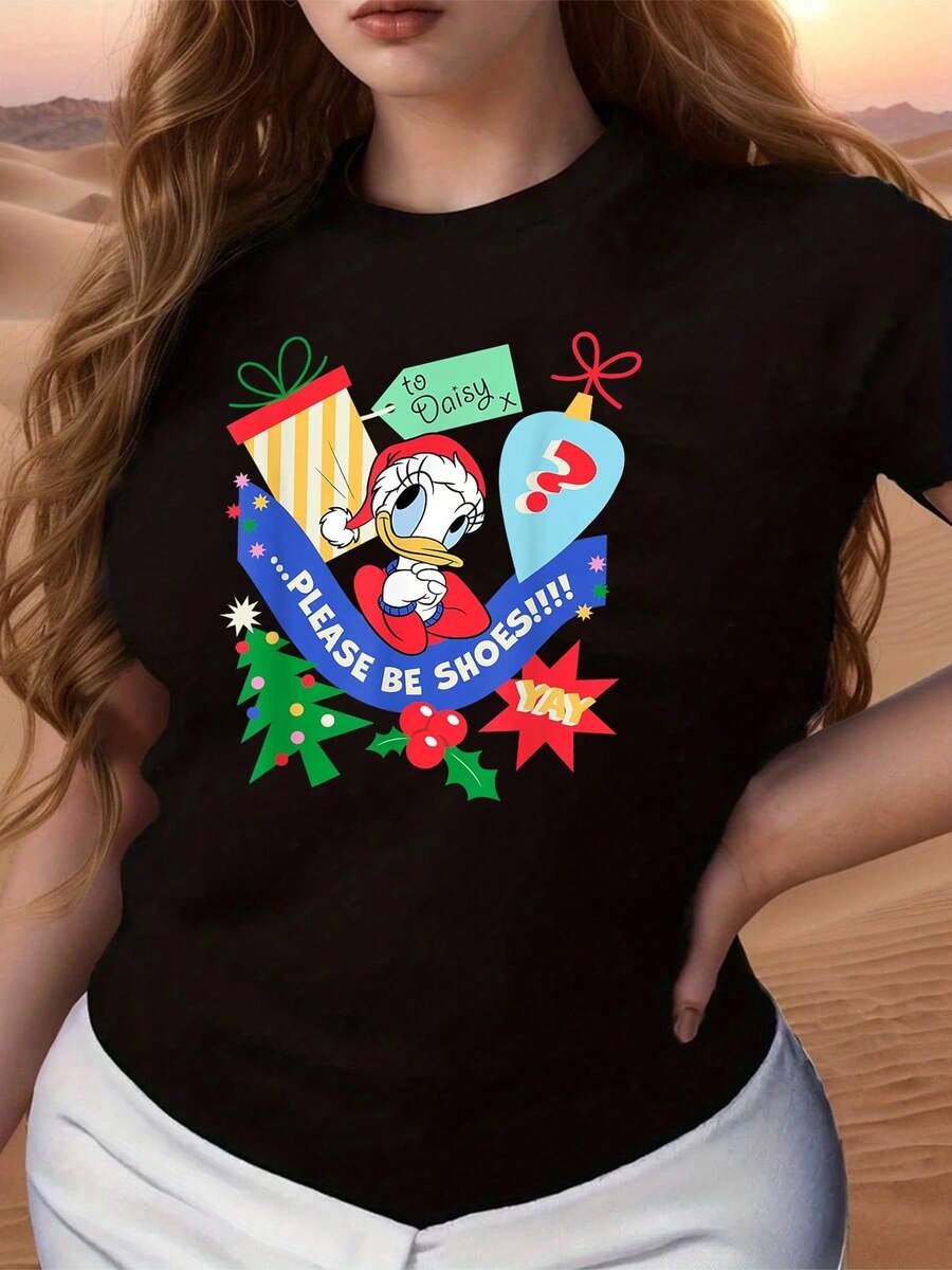 Fun Illustration Of A Duck Wearing A Christmas Hat Surrounded By Gifts, Colorful Ribbons, Festive Trees, And A Cheerful Message Conveying The Spirit Of Surprise And Christmas Happiness. Comfortable Casual Women's T-Shirt - 黑色 - 查看 1