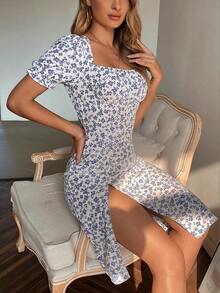 Vestido de manga corta con cuello cuadrado de estampado aleatorio para uso diario sencillo, atuendo de vacaciones y playa para mujeres - Azul y blanco - Ver 5