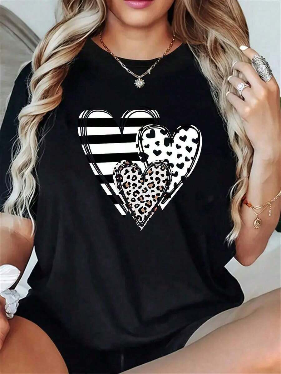 Camiseta de manga corta con estampado creativo para el Día de San Valentín, 6.35 oz, ropa casual de moda diaria para mujer, para chicas, en blanco y negro, cómoda, transpirable y suave, impresión 100% estadounidense, un regalo imprescindible.Camiseta - Negro - Ver 1